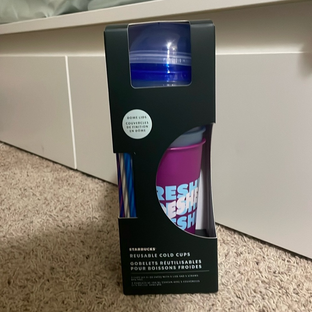 Starbucks reusable cups